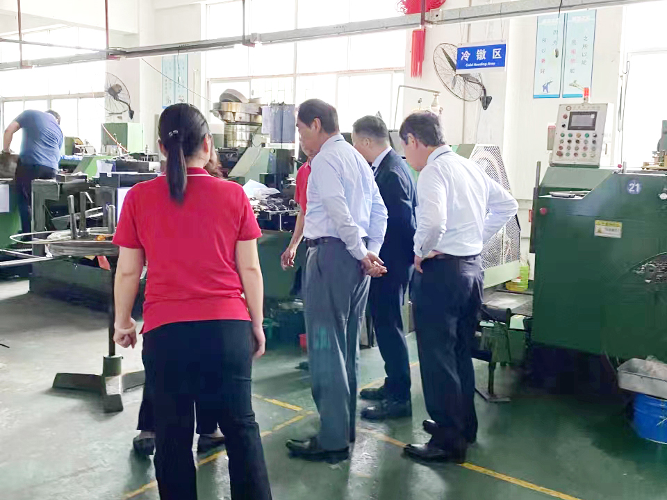 世世通螺丝厂家日本客户来厂参观 世世通螺丝厂家日本客户来厂参观